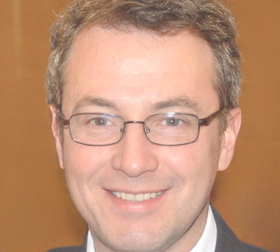 Director de Investigación foranivoluxa